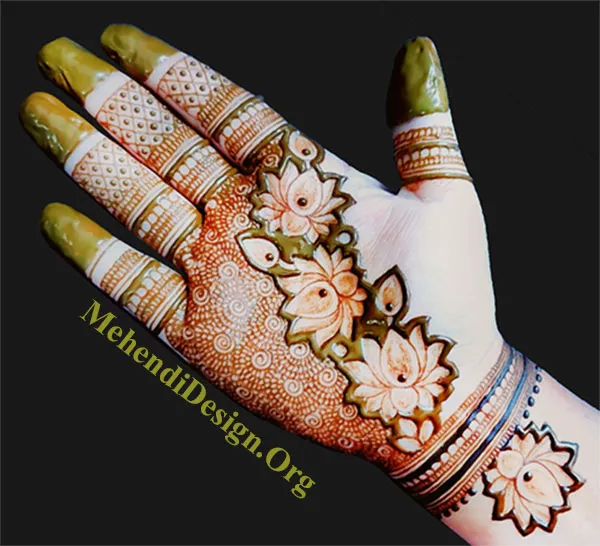 Mee Nee - #MehndiDesign #Mehndi #MehendiTrainingCenter arabic mehndi  designs for hands arabic mehndi designs for hands step by step arabic mehndi  designs for hands 2019 arabic mehndi designs for hands step by