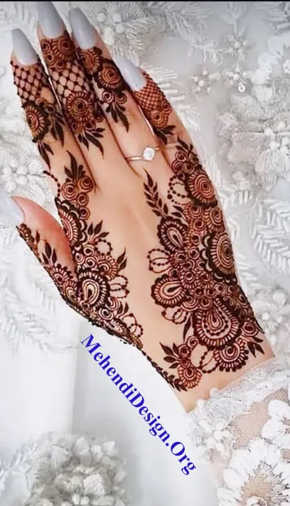 Eid Royal Finger Mehndi Design Pic