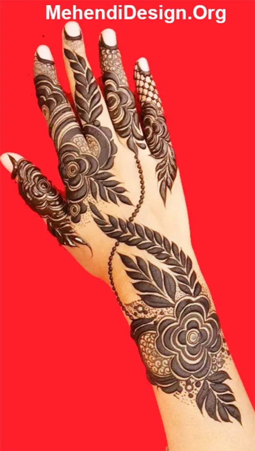 Gorgeous Mehndi Designs By @hennabysana809 Download the K4 Henna App. LINK  IN BIO ! 👆👆 #henna #hennafun #hennaart #hennainspire ... | Instagram