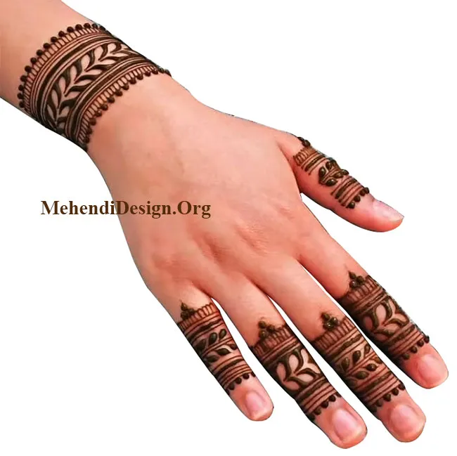 Royal Finger Mehndi Design for Right Hand