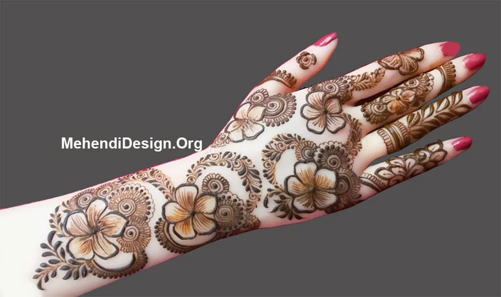 Simple Khafif Mehndi Design Front Side