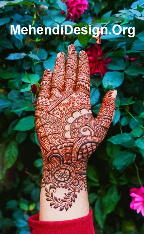 7,400+ Image Of Mehndi Designs For Hands Stock Photos, Pictures &  Royalty-Free Images - iStock