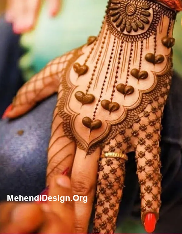 7 Gorgeous Back Hand Mehndi Designs For Festivals And Events | Beauty Buzz  News, Times Now