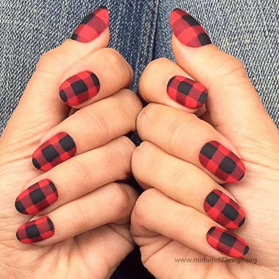 Image of A cute picnic blanket plaid nail art design perfect for a Labor Day BBQ A cute picnic blanket plaid nail art design perfect for a Labor Day BBQ