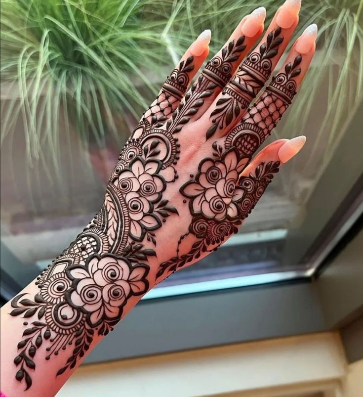 royal back hand mehndi design 3 royal back hand mehndi design 3