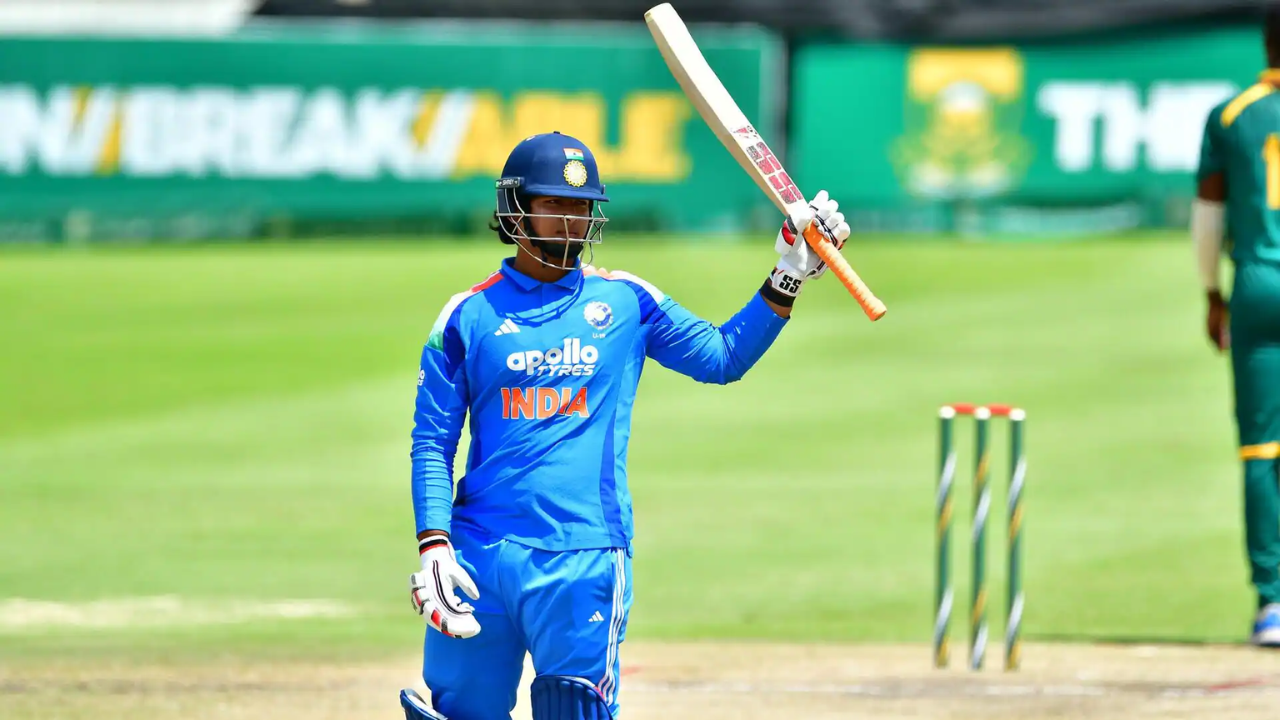 Early Life and Cricketing Beginnings